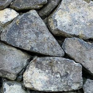 Basalt Mauerstein, historisch, naturgebrochen