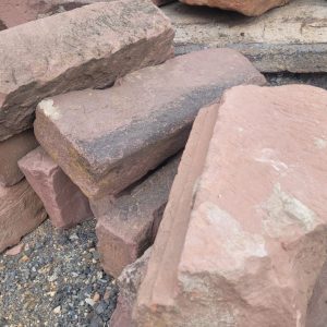 Historische Stufen, Sandstein rot, Klasse 2