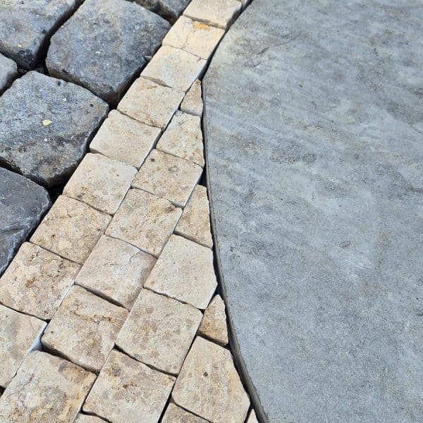 Gartengestaltung Neubau mit Dolomit Polygonalplatten preiswert und hochwertig