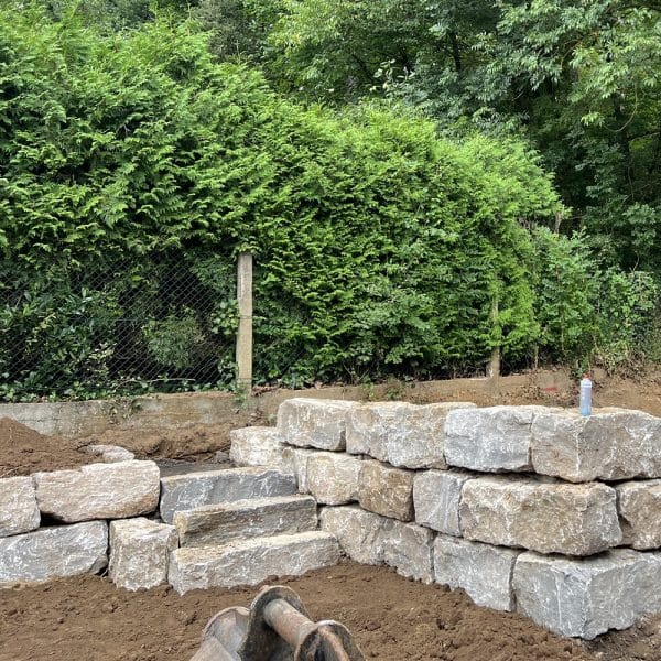 Natursteine m Garten Quadermauer Steintreppe bauen schöne Stein aller Art erhältlich bei Bollerrocks