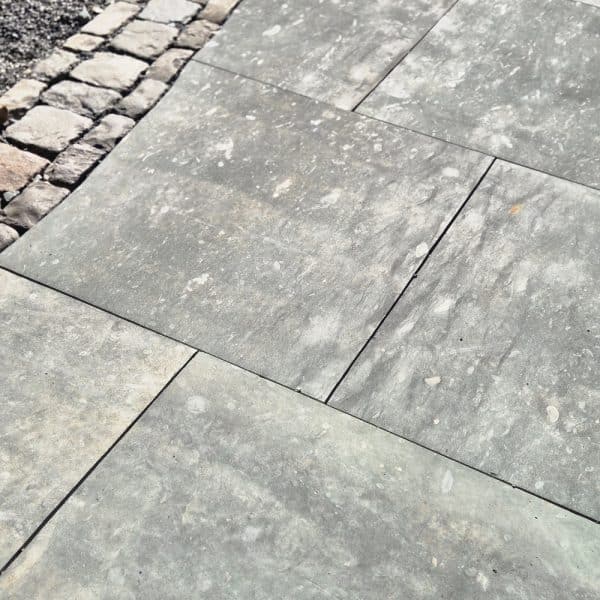 freundliche Gartenwege Gartenarbeit Gartenglück schöne Steinboden