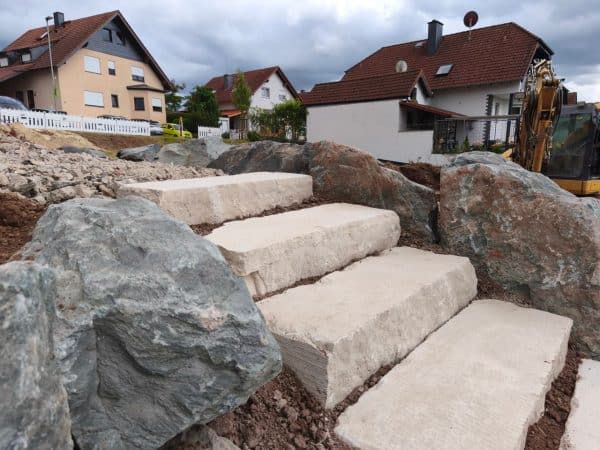 Jura Marmor natur Gartenstufe klassik 105 – 115 – Bild 12
