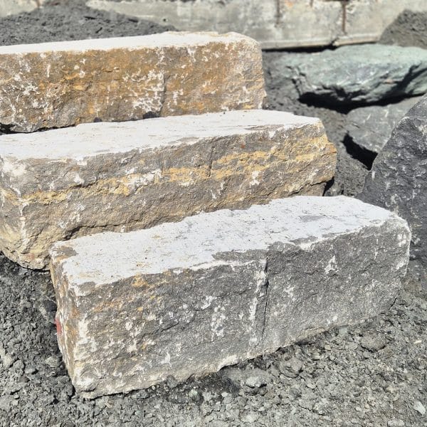 schöne Muschelkalk Natursteinstufen kaufen natürliche Gartentreppe