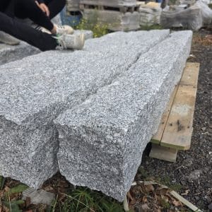 Granit grau natur Palisade rustikal 20 x 100 – 200 x 20