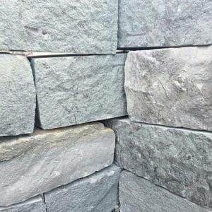 Spalt Mauerstein Dolomit preistwerter Naturstein Hangabfangung B&ouml;schungsstein