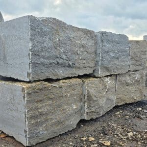 Muschelkalk Quader 30 Köpfe gesägt