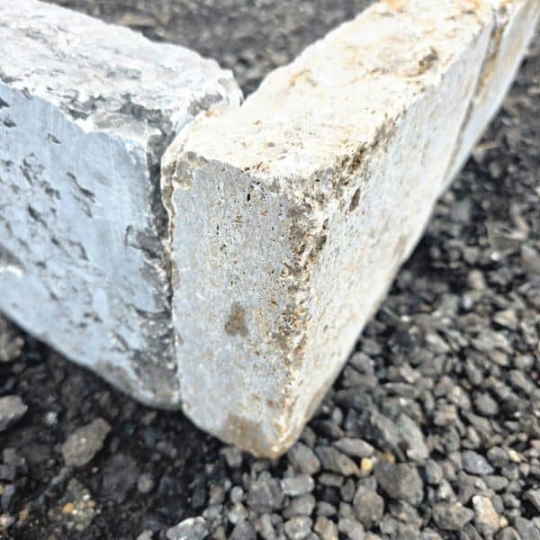 Rasenkantenstein Naturstein grau anthrazit neutrale Außengestaltung schöne Bodenbeläge kaufen