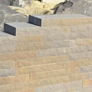 Nat&uuml;rlicher grauer formstabiler langlebiger Systemmauerstein aus Grauwacke M&uuml;nchen N&uuml;rnberg